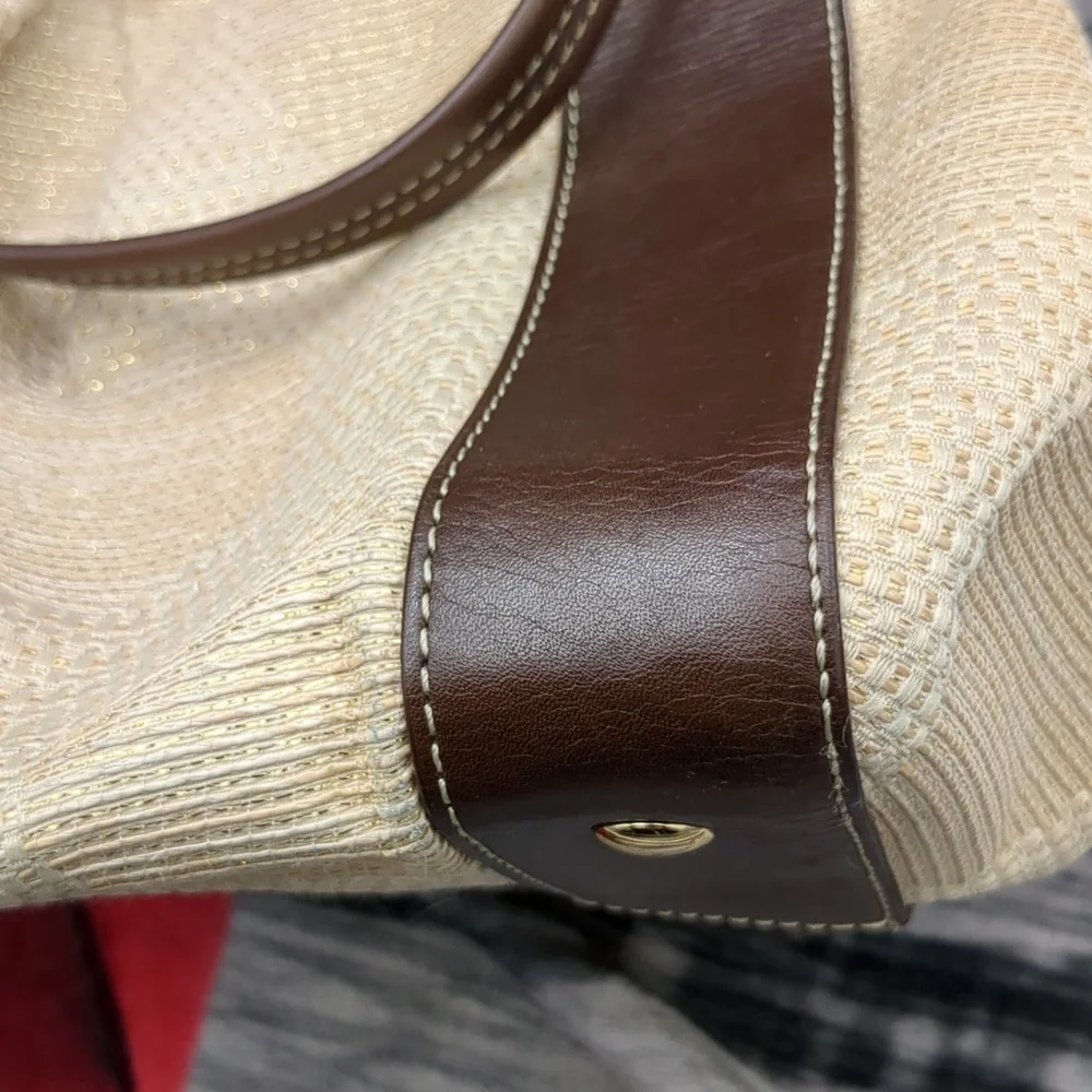DKNY  Linen & & leather purse